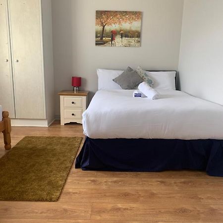 Apartamento Newcastle Townhouse Galway Exterior foto