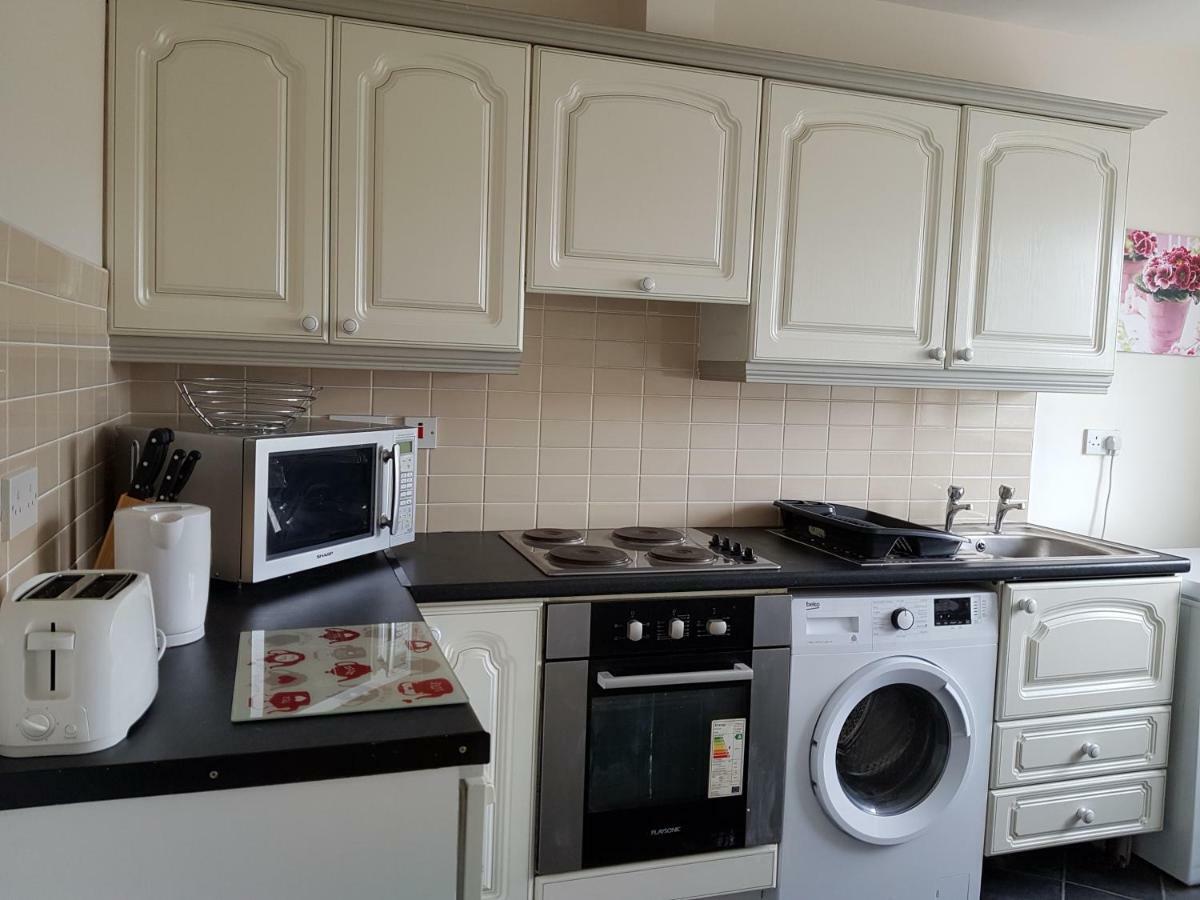 Apartamento Newcastle Townhouse Galway Exterior foto